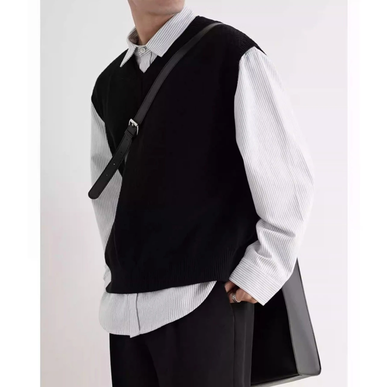 2024 Early Autumn Simple Black - Men'S Fashion V Neck Sweater review and price